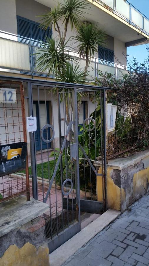 מלון קטאניה Tora House מראה חיצוני תמונה